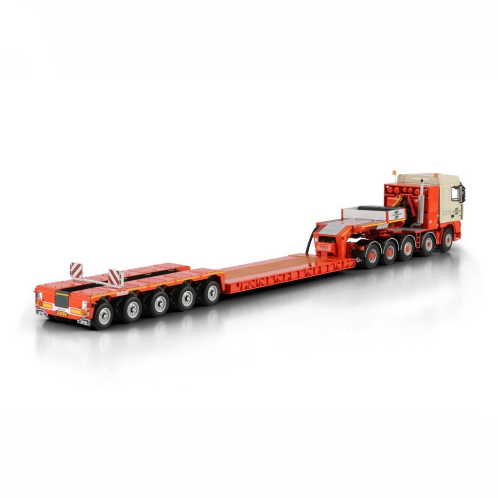 WSI C. Zwagerman GINAF DAF 95XF Space Cab 10x4 with 5 Axle Nooteboom PX Low Loader*
