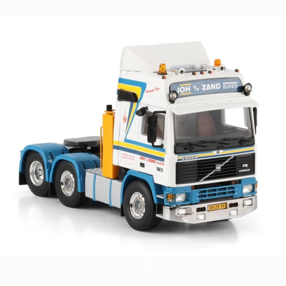 WSI Joh v/d Zand Volvo F16 Globetrotter 6x2 Twin Steer front view
