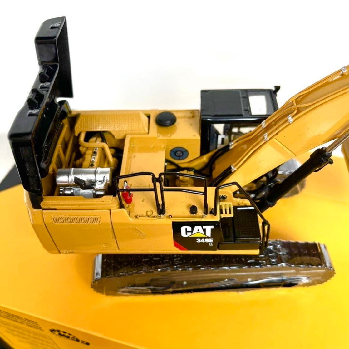 CAT 349E L EXCAVATOR 1/48スケール モデル Cat 349E L ME track excavator ショベル /CCM 1/48 ミニチュア