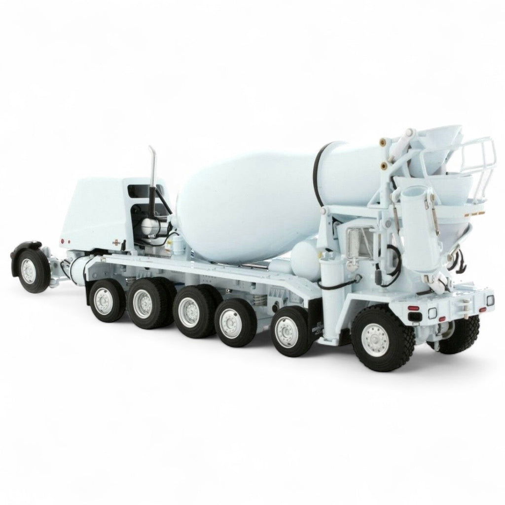 TWH Oshkosh S-Series Front Discharge Mixer - White*