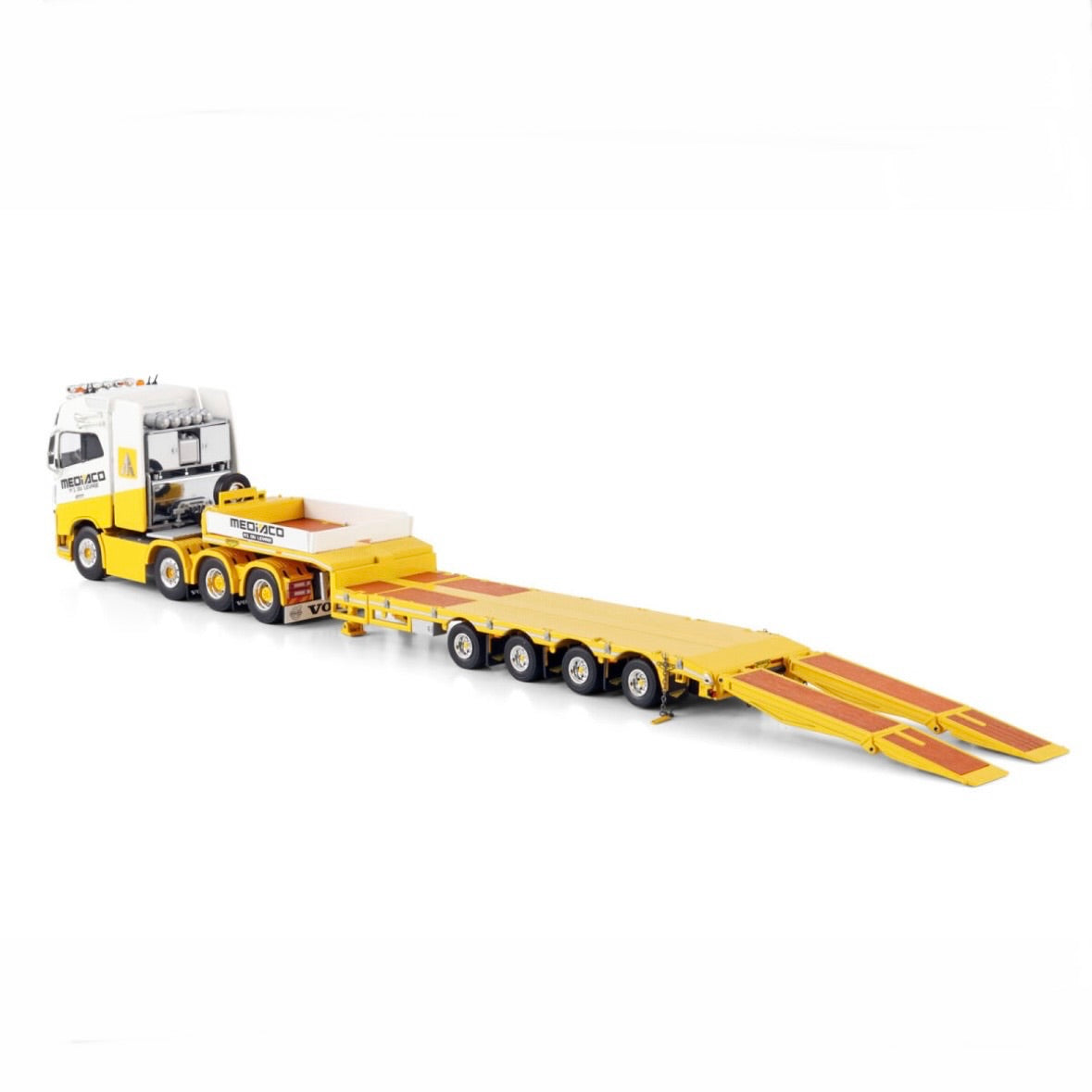 WSI Volvo FH4 Globetrotter 8x4 with Semi Low Loader Mediaco