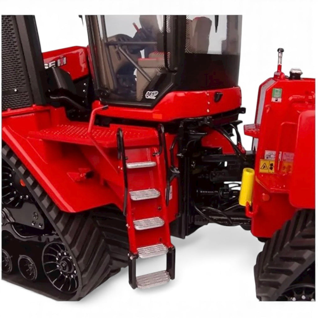 Universal Hobbies Case IH Quadtrac Tractor 715 (1/32 Scale)