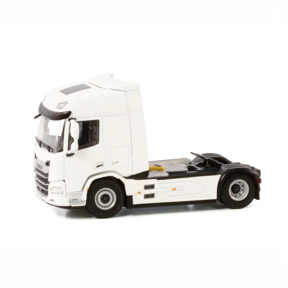 WSI White Line DAF XD 4x2 1:50 Scale Model
