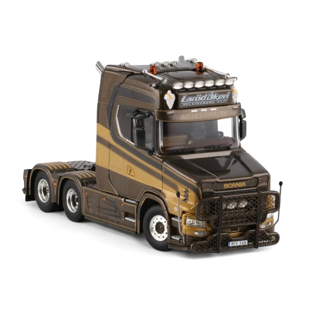 WSI Laros Åkeri AB Scania Vlastuin Torpedo 6x2 Tag Axle 1:50 scale model