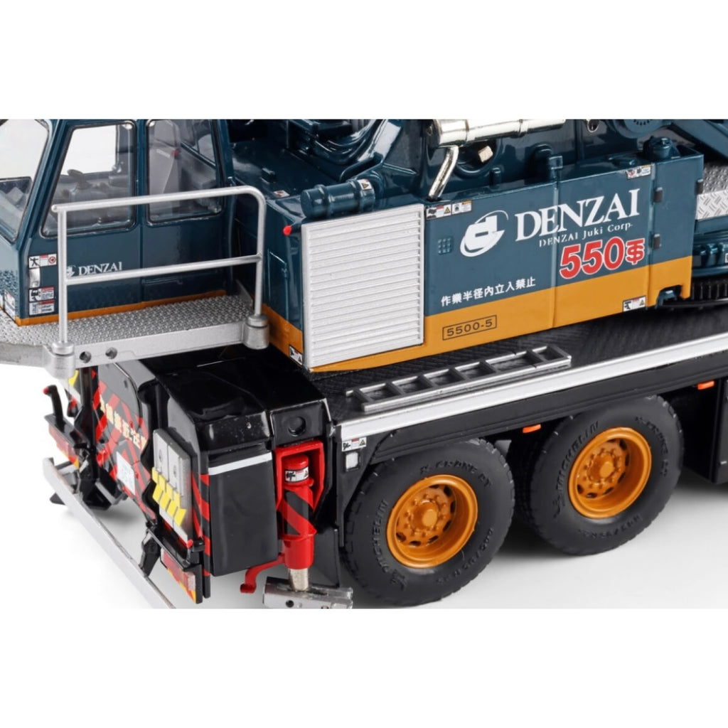 WSI Denzai Liebherr LTM 1500-8.1 Mobile Crane 1:50 Scale Model detail view