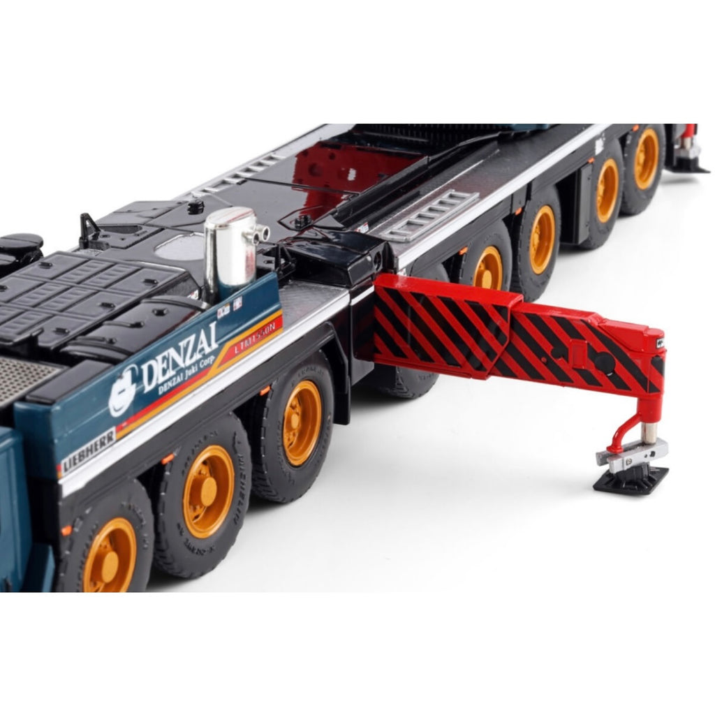 WSI Denzai Liebherr LTM 1500-8.1 Mobile Crane 1:50 Scale Model outrigger detail