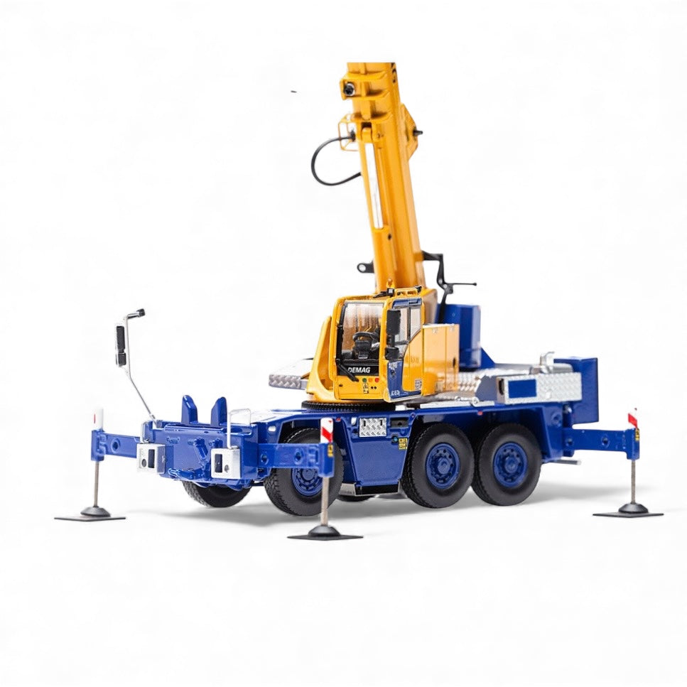 IMC Demag AC 45 City Crane