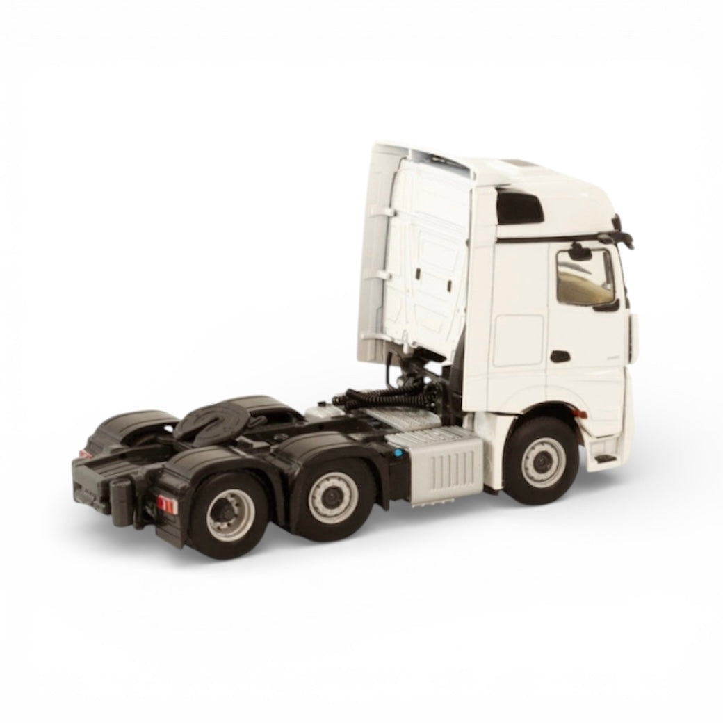 WSI White Line Mercedes Benz Actros MP5 Big Space 6x2 Twin Steer