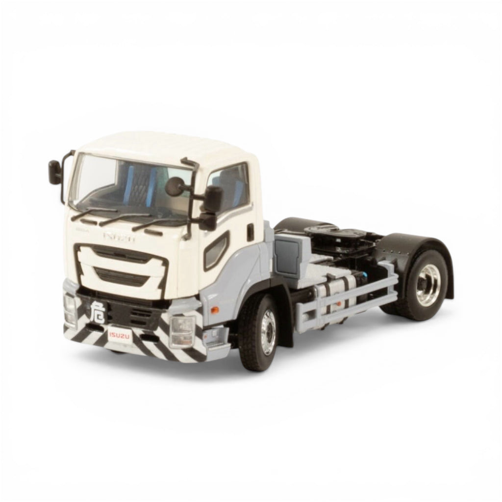 Isuzu Giga Short Cab 4x2 White / Grey