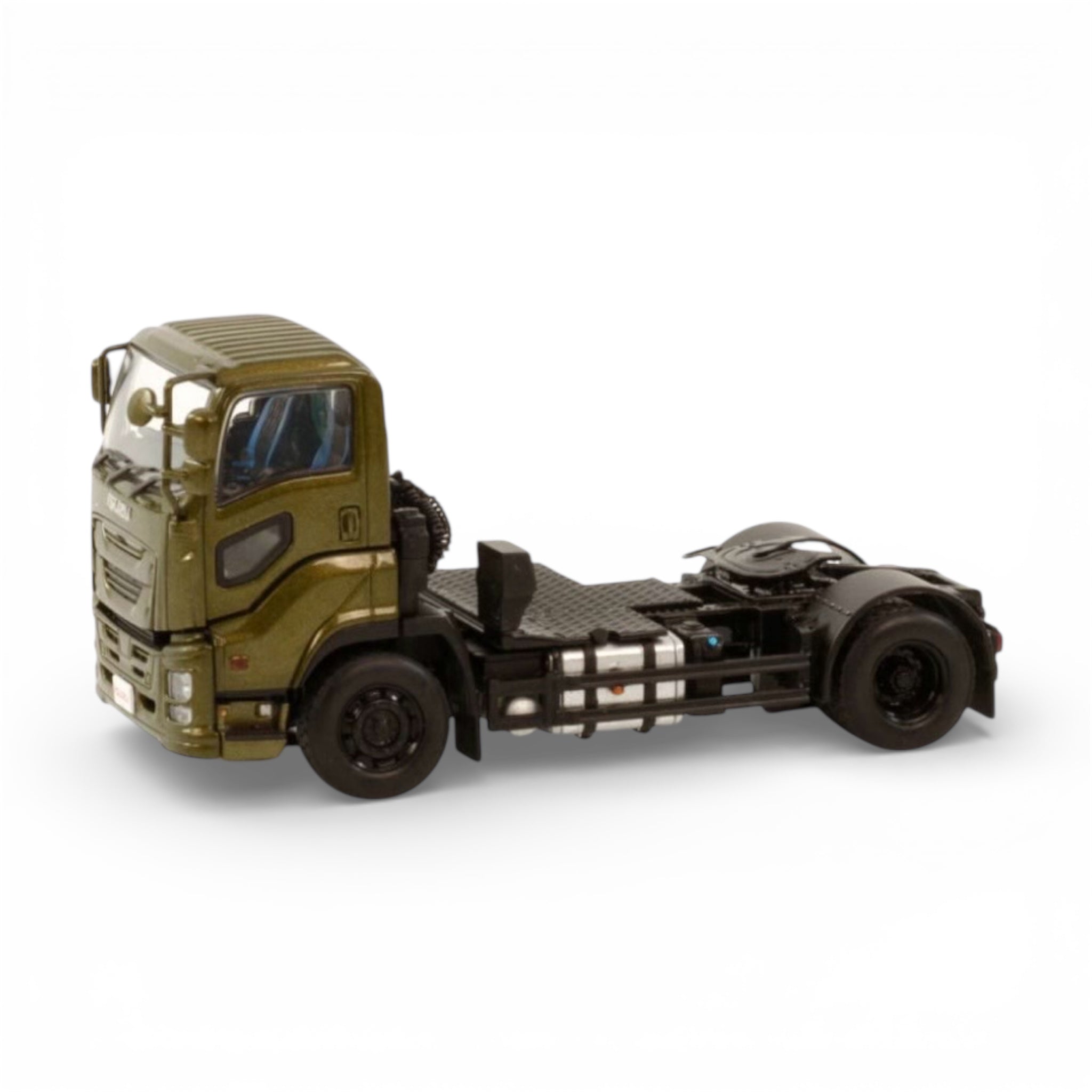 WSI Isuzu Giga Short Cab 4x2 Army Green Military
