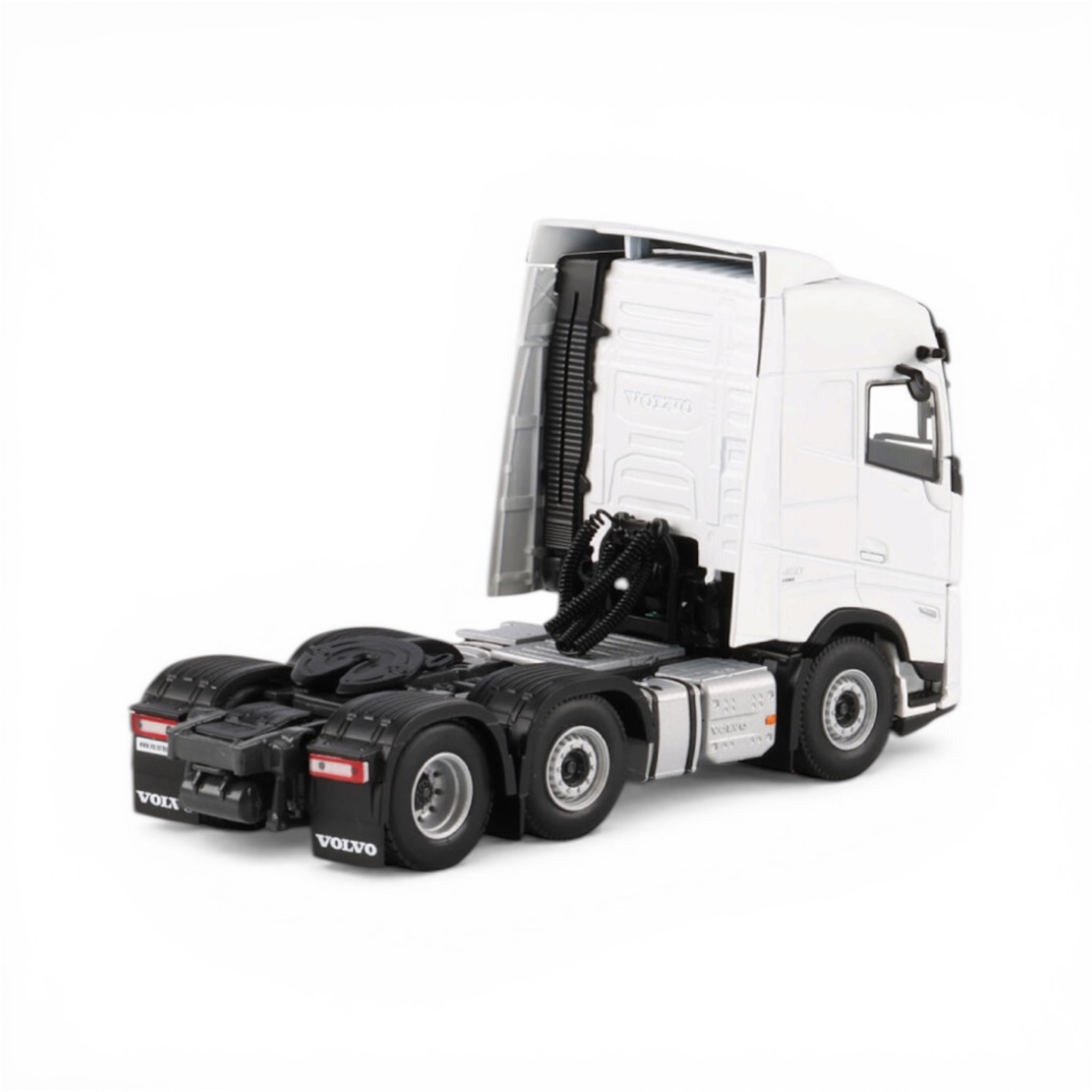 WSI White Line Volvo FH Aero Globetrotter 6x2 Twin Steer