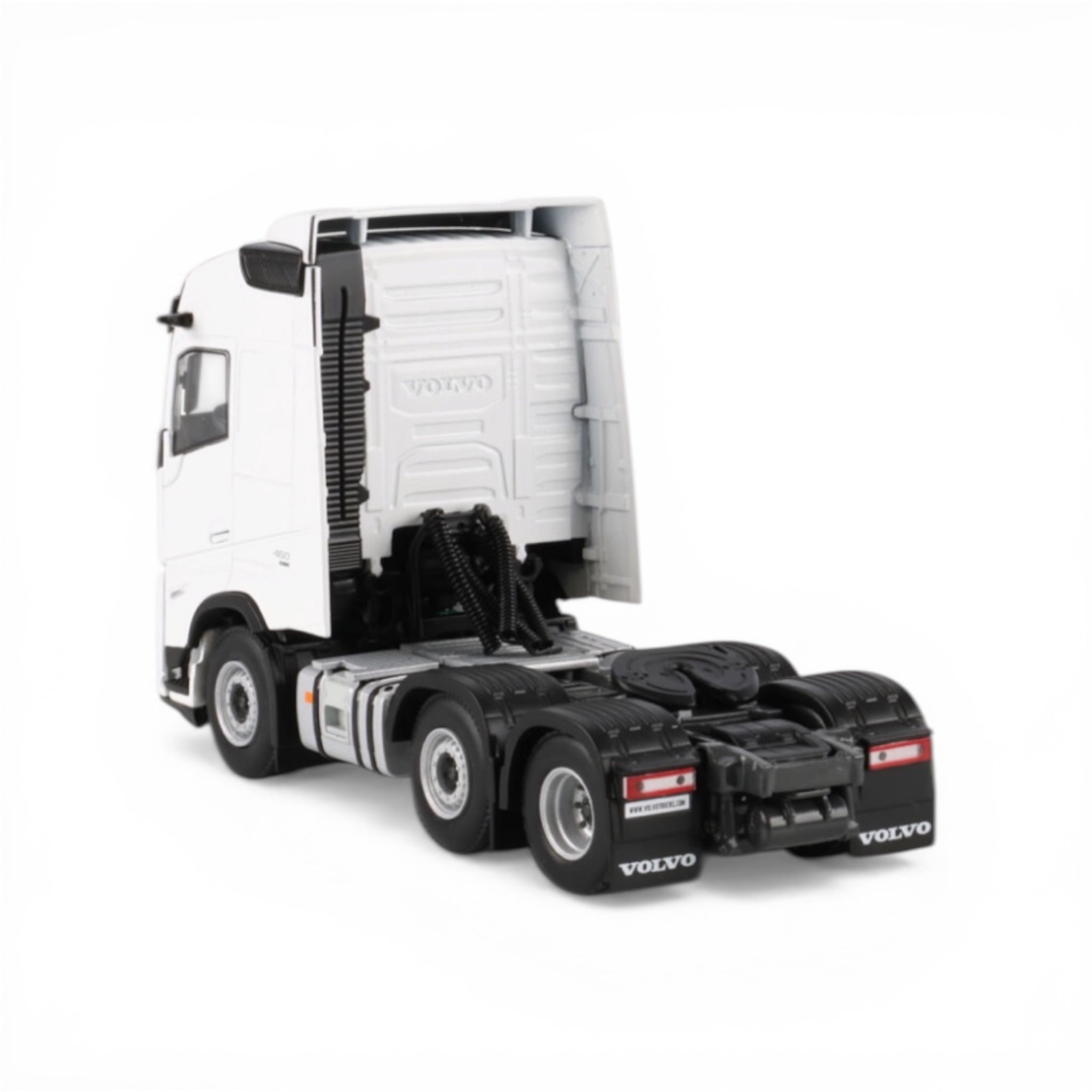 WSI White Line Volvo FH Aero Globetrotter 6x2 Twin Steer