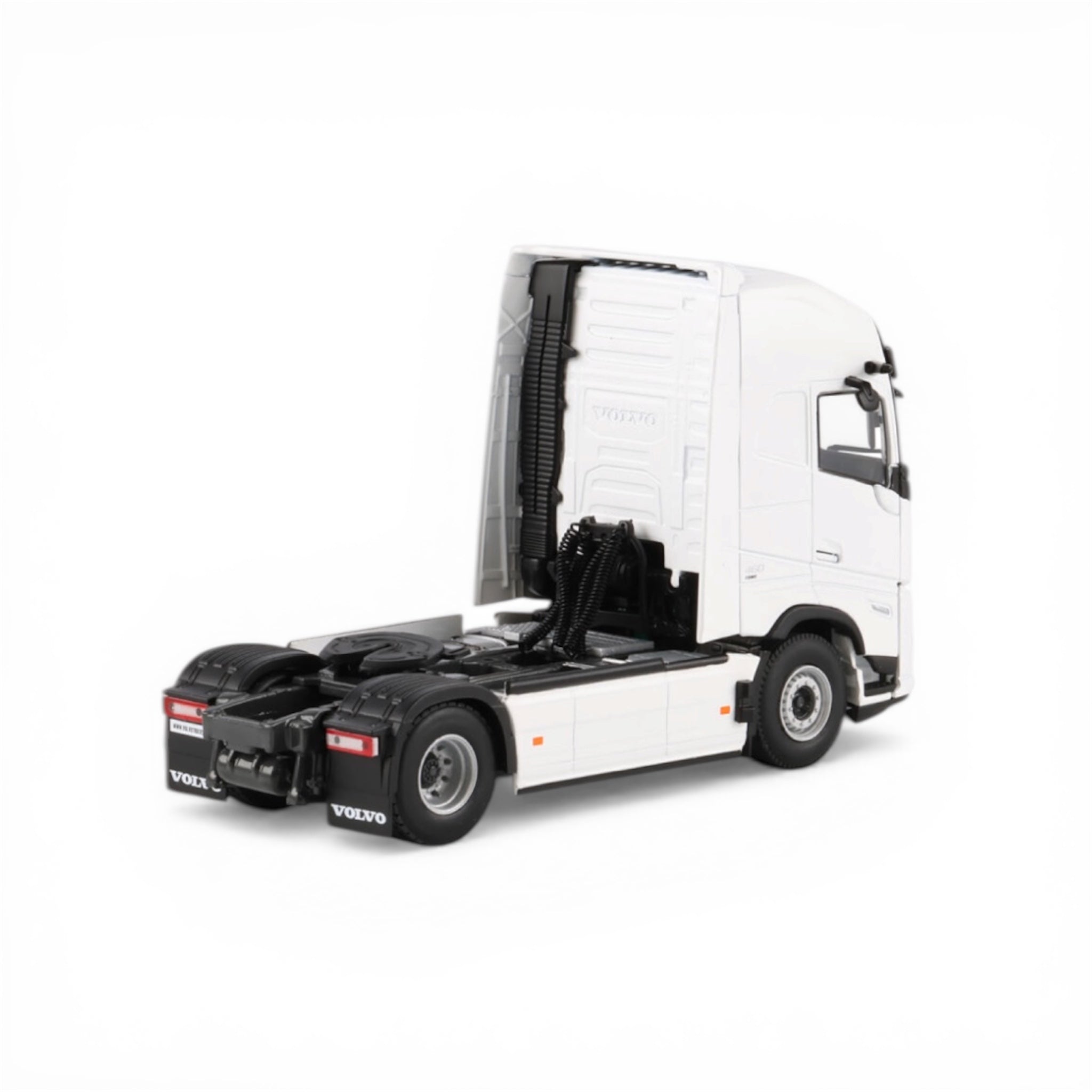 WSI White Line Volvo FH Aero Globetrotter XL 4x2