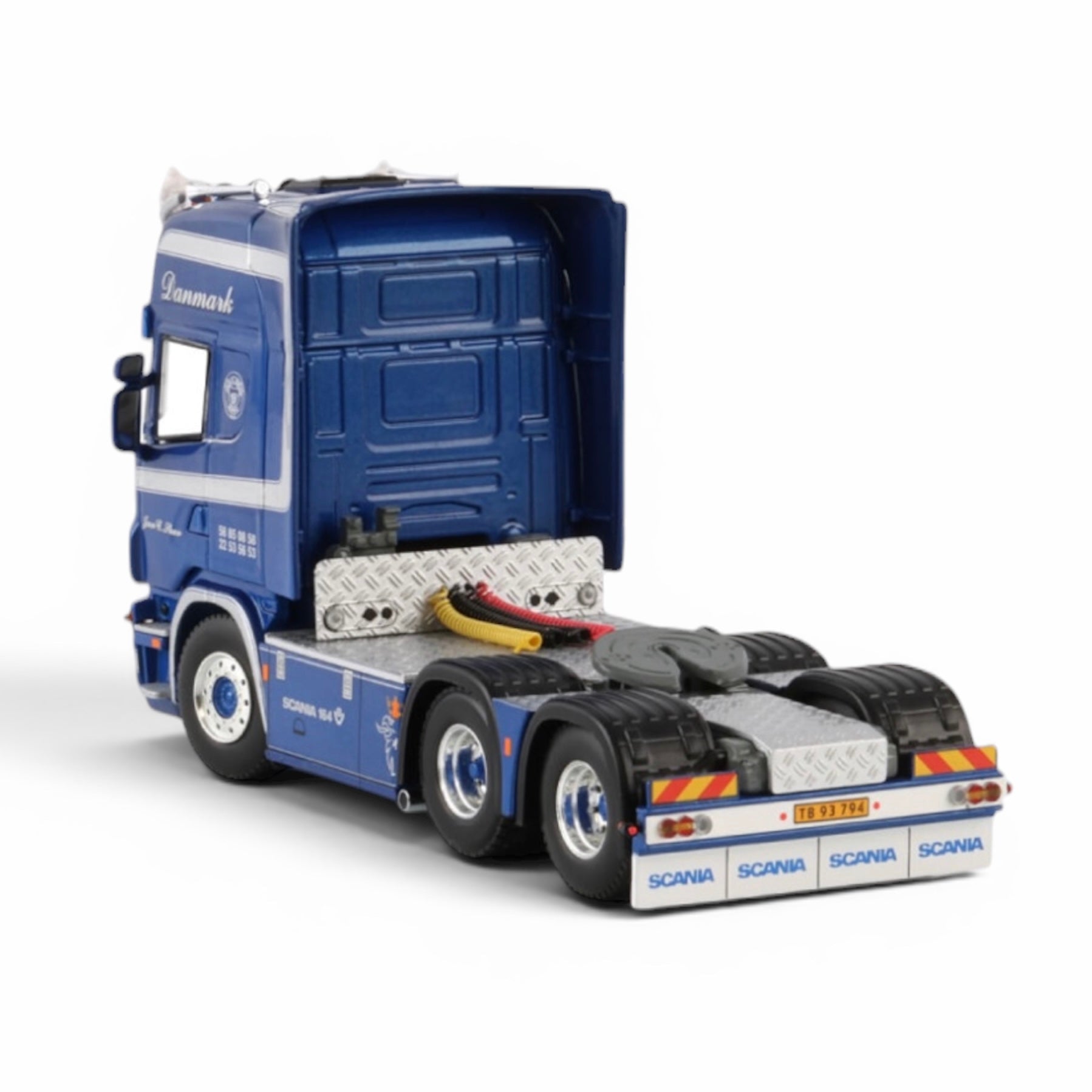 WSI Jan C Skov Scania 4 Series Topline 6x2 Tag Axle 1:50 scale model