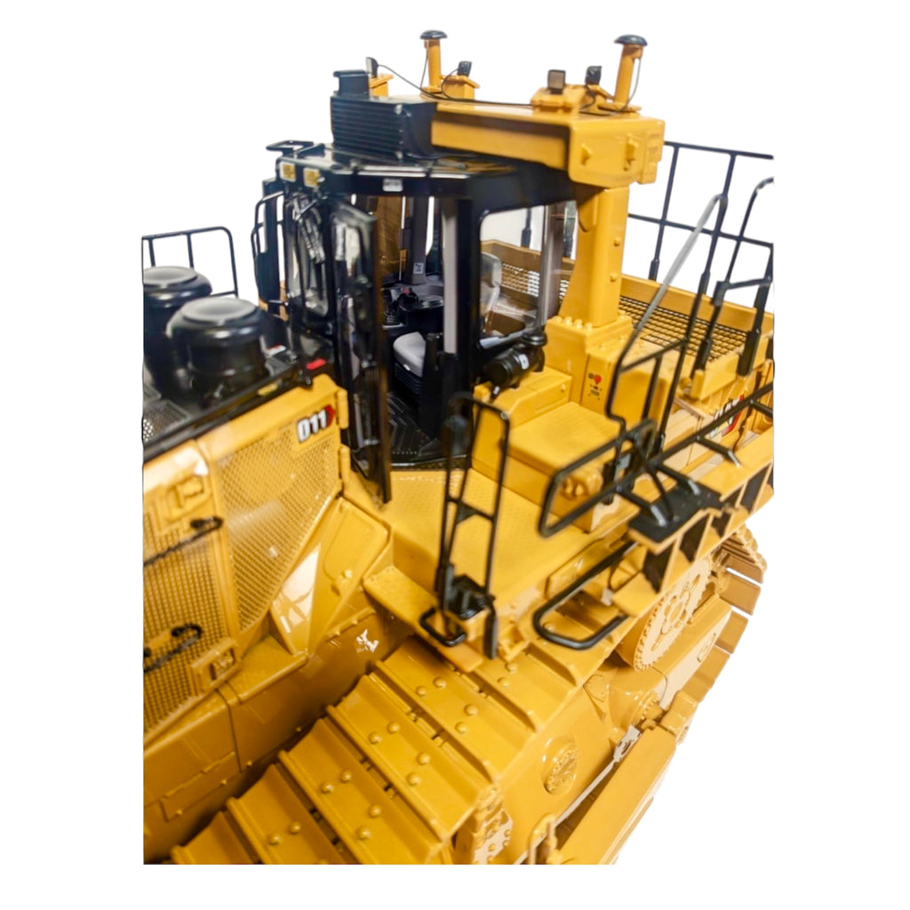 CCM (Classic Construction Models) Caterpillar® D11 with Coal Blade 1:24 Scale Model
